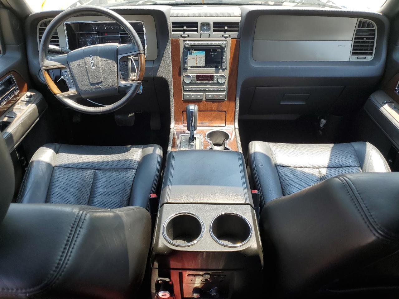 2014 LINCOLN Navigator