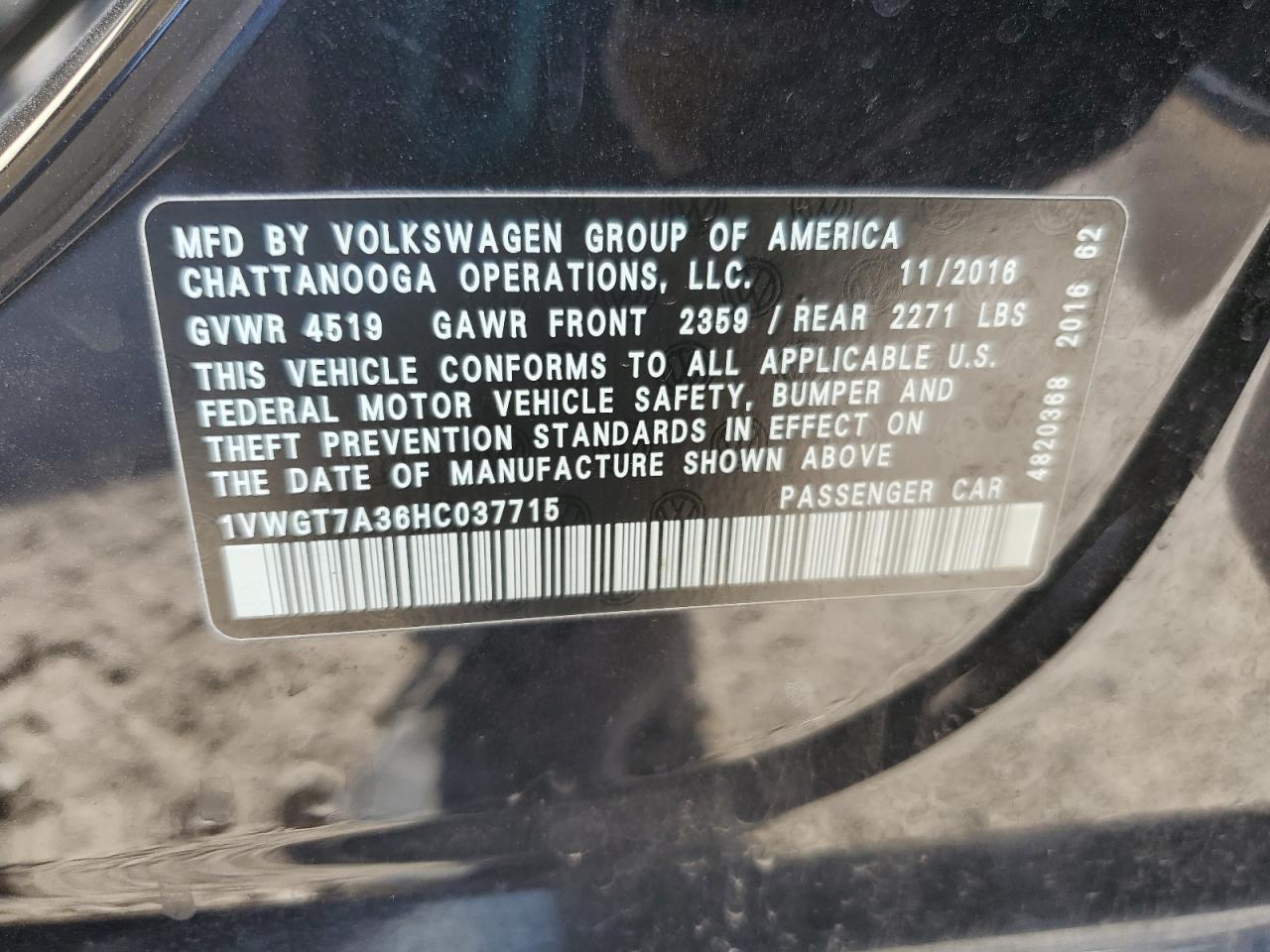 2017 VOLKSWAGEN Passat