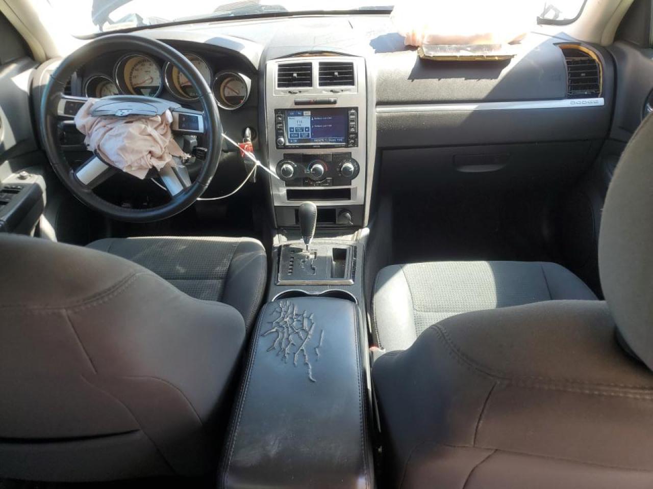 2010 DODGE CHARGER