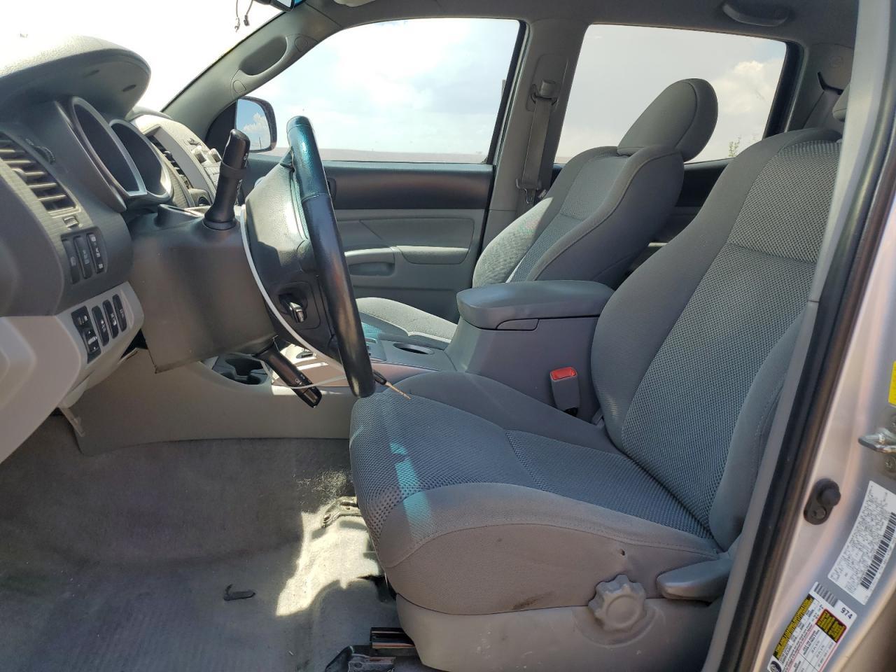 2011 TOYOTA TACOMA