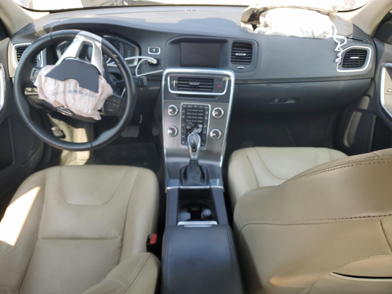 2016 VOLVO S60