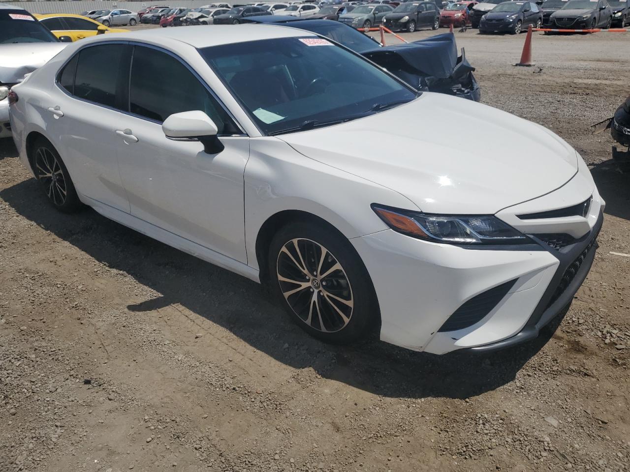 2018 TOYOTA CAMRY
