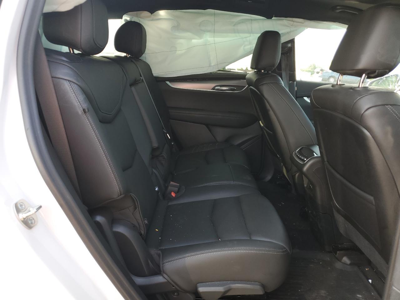 2024 CADILLAC XT6