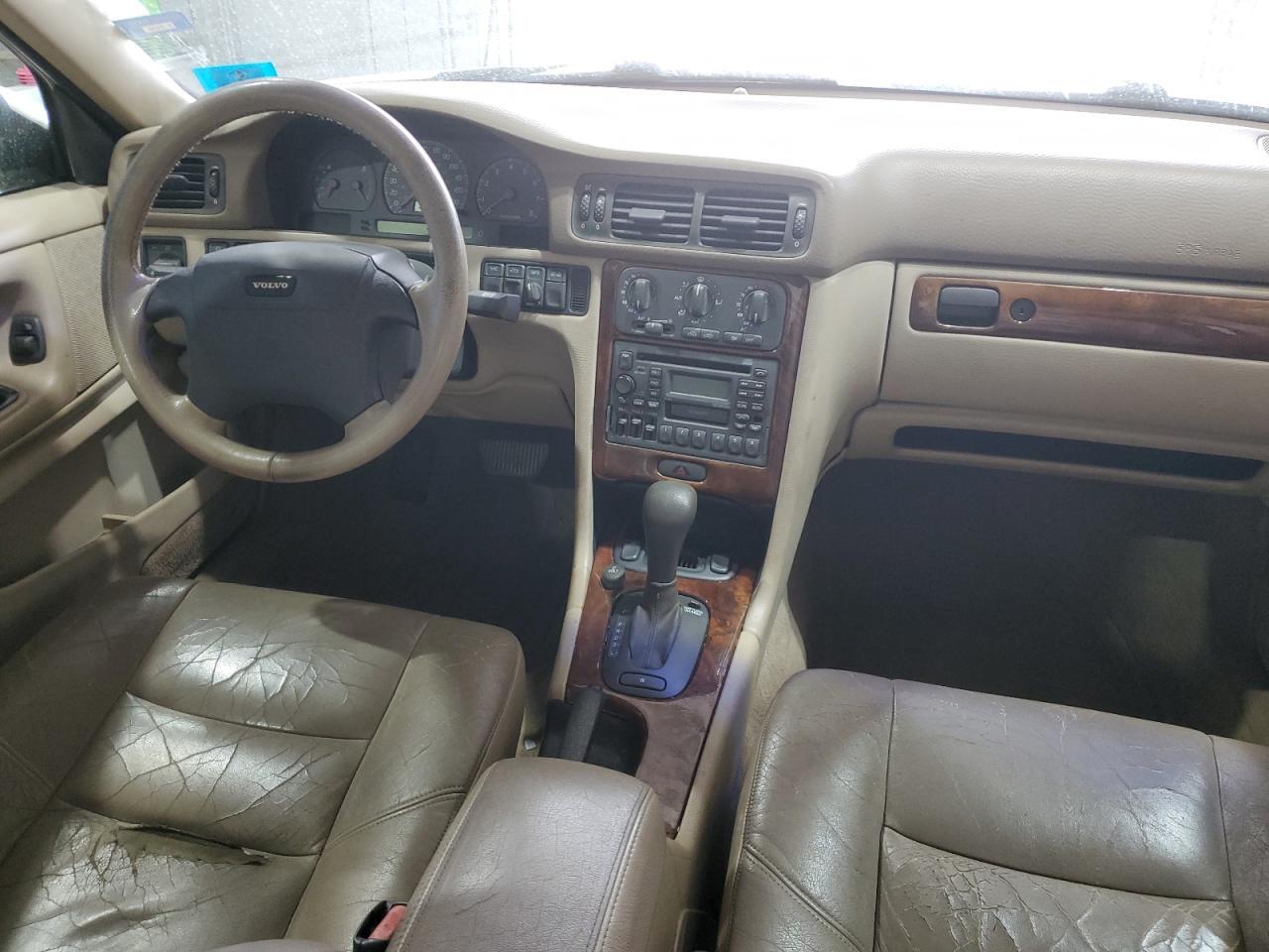 1999 VOLVO S70