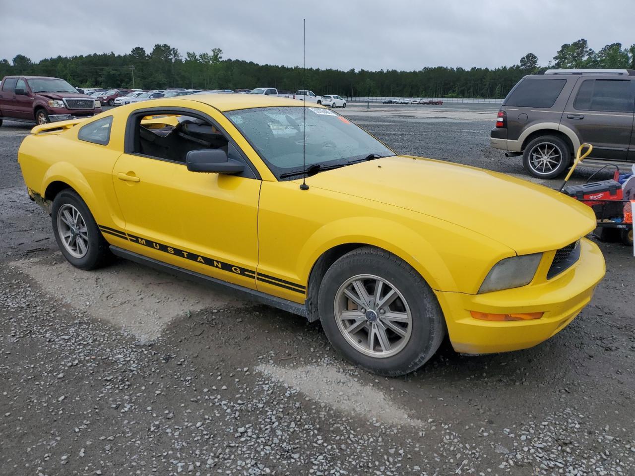 2005 FORD MUSTANG