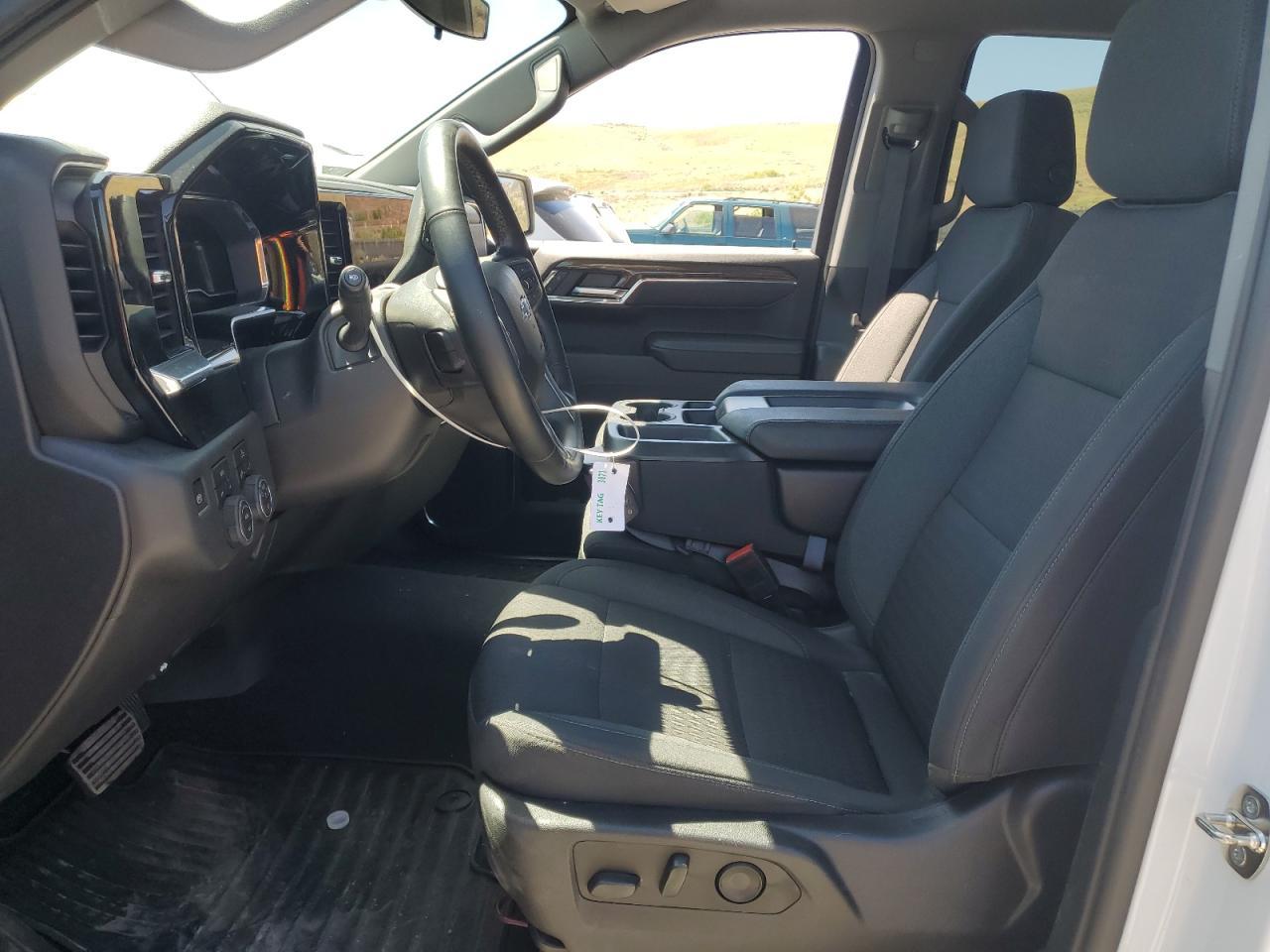 2023 CHEVROLET Silverado