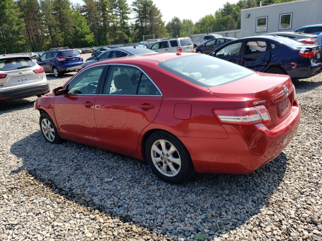 2011 TOYOTA CAMRY