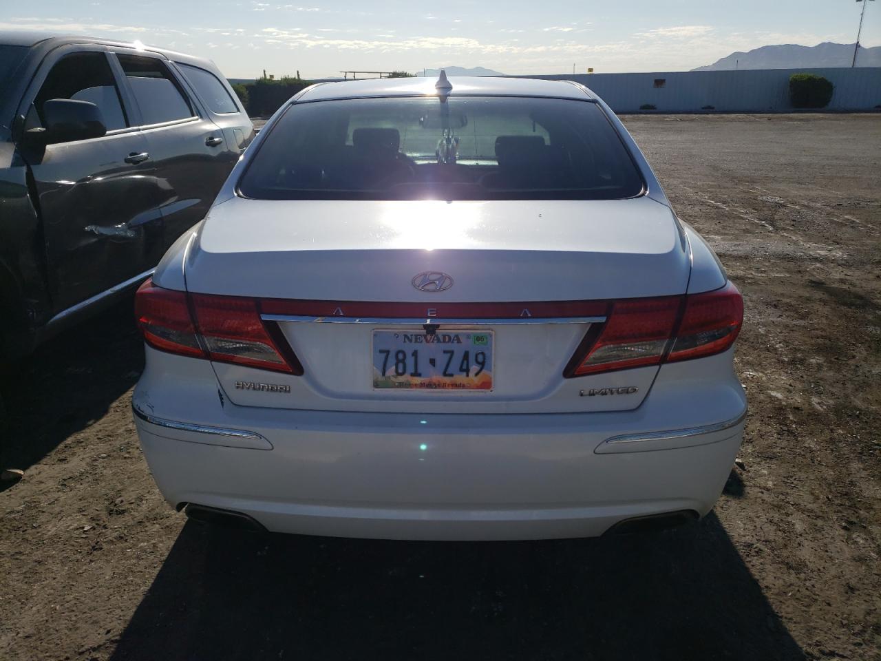 2011 HYUNDAI Azera