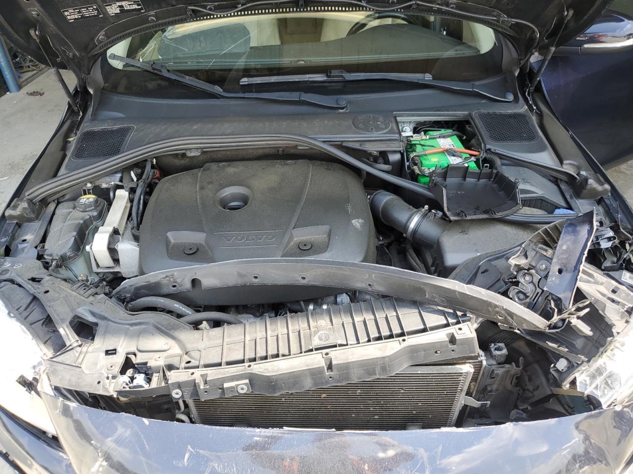 2016 VOLVO S60