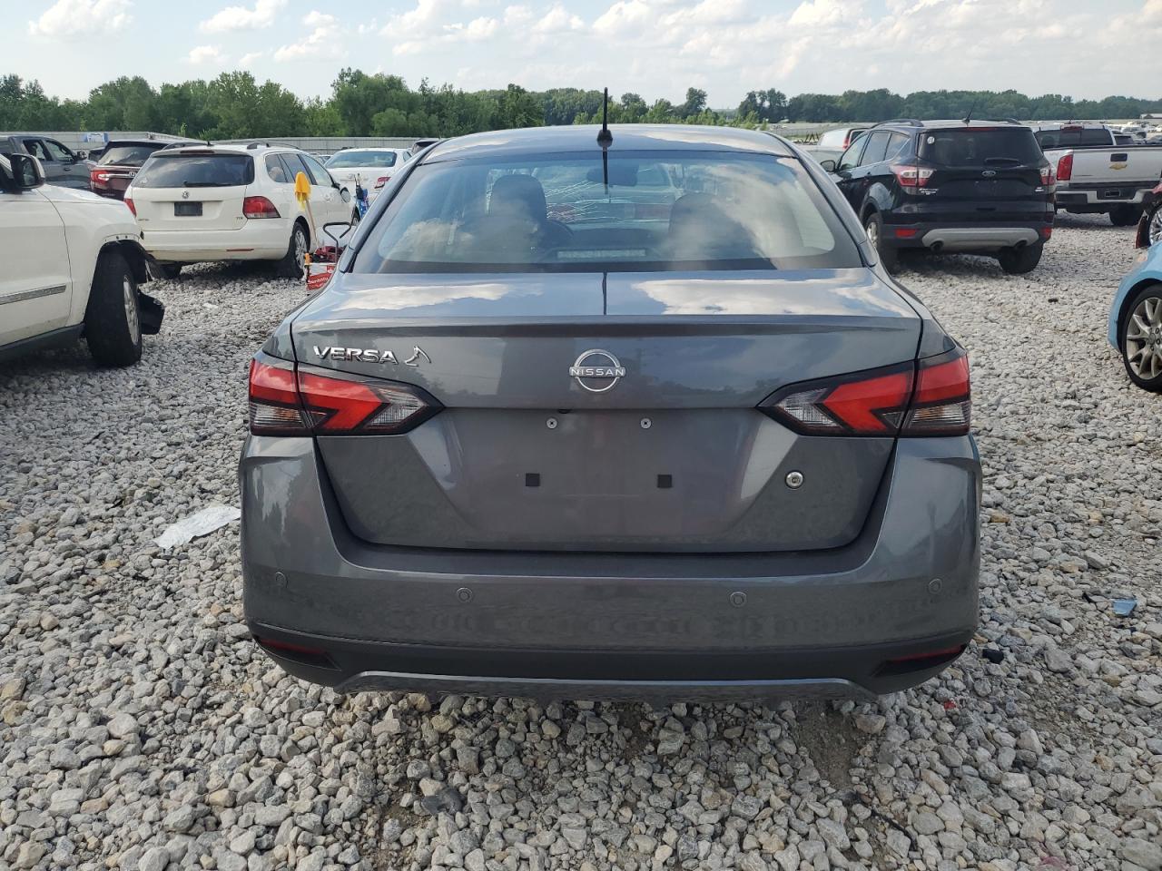 2024 NISSAN VERSA