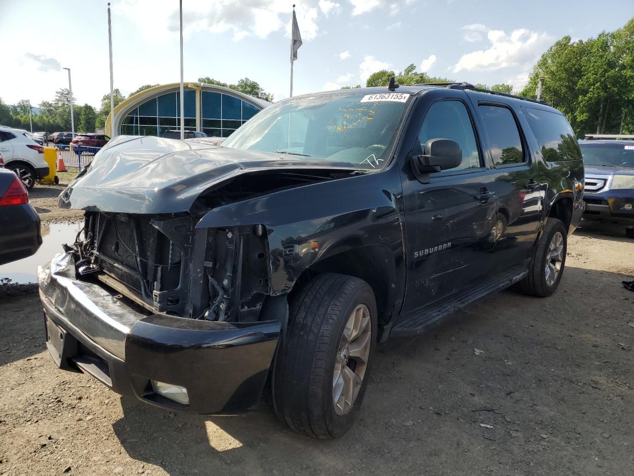 2011 CHEVROLET Suburban