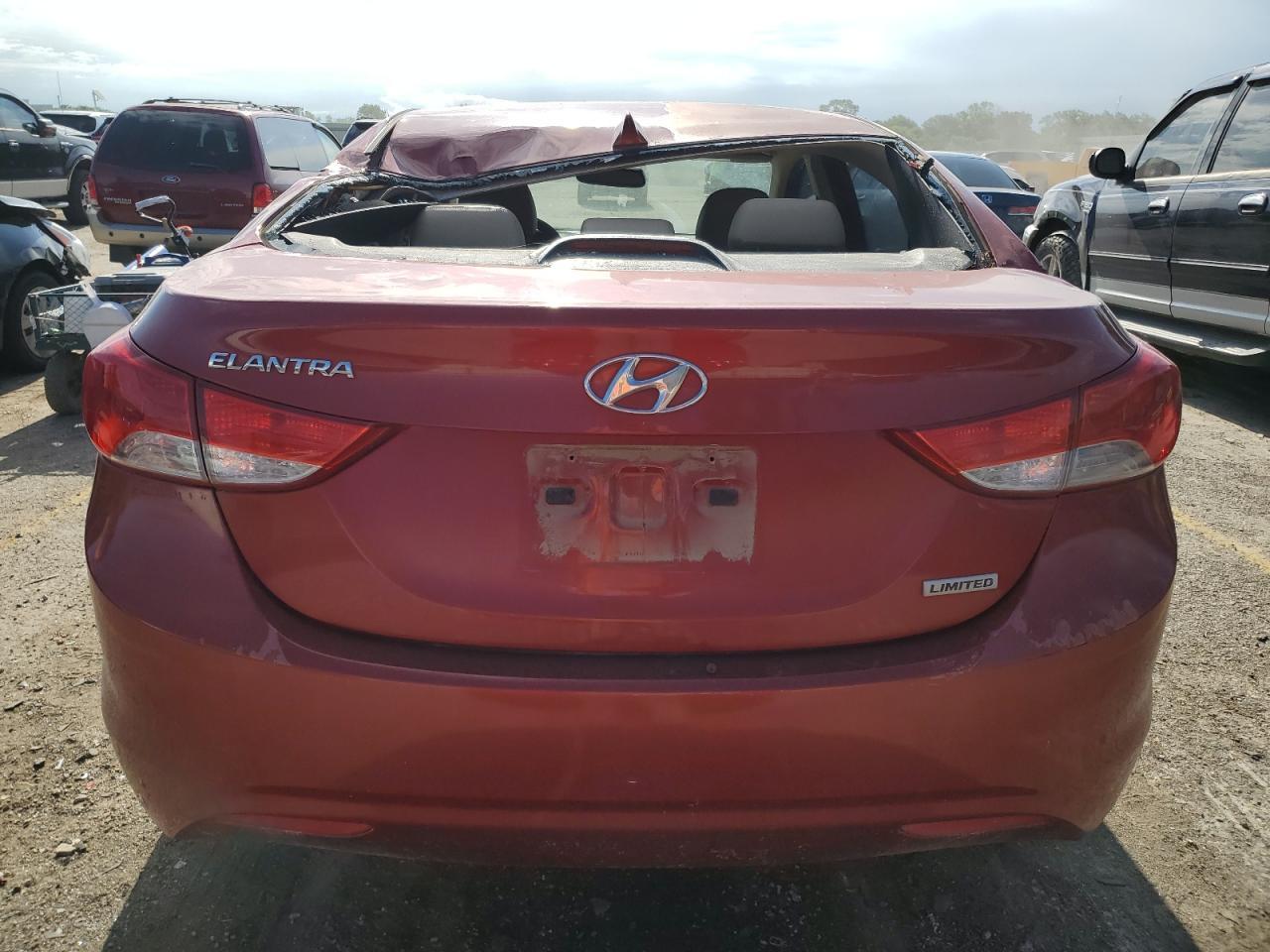 2012 HYUNDAI ELANTRA