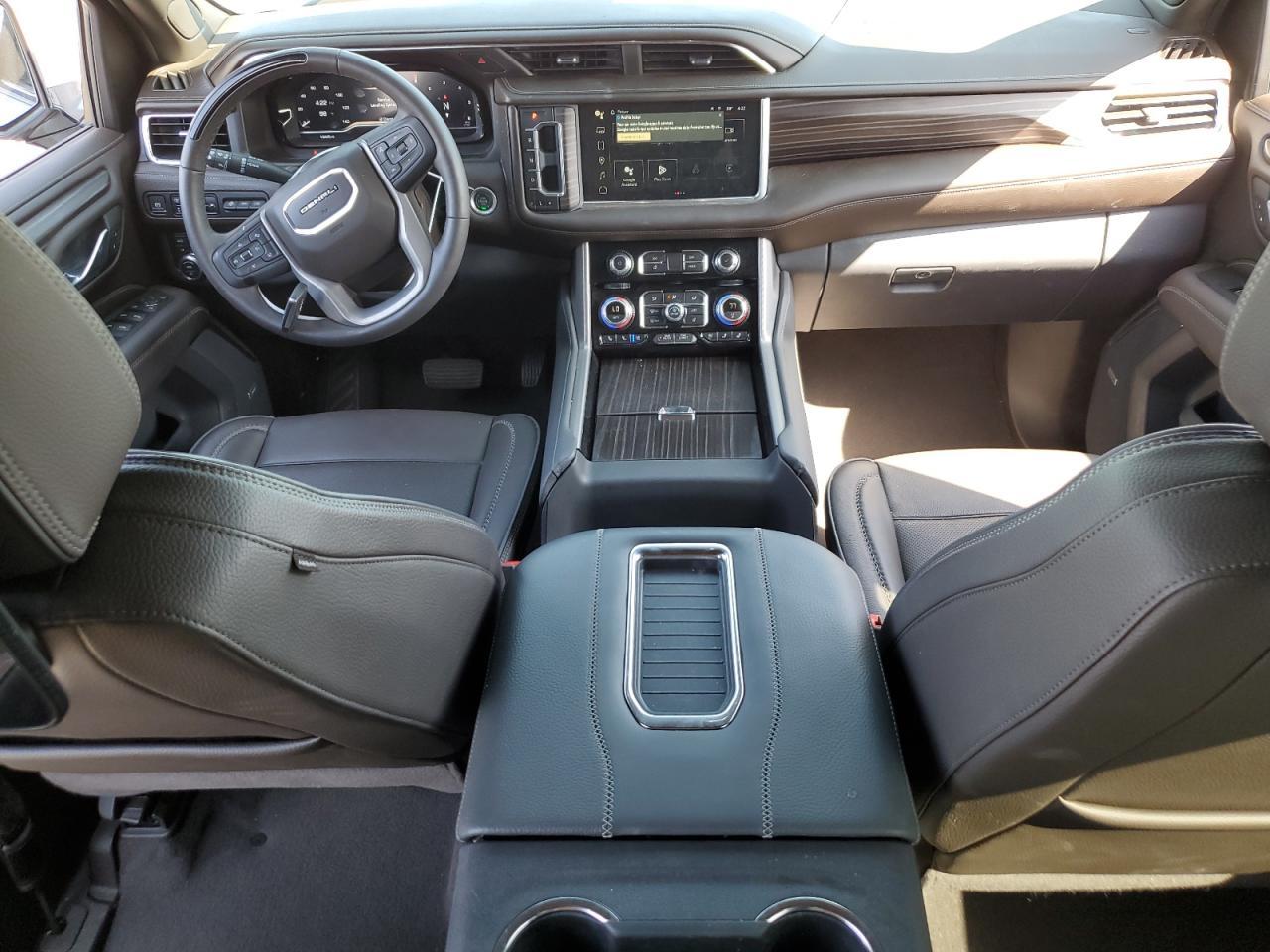 2024 GMC Yukon