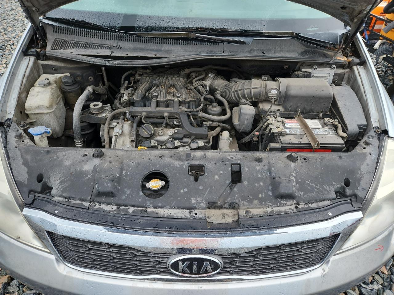 2010 KIA SEDONA