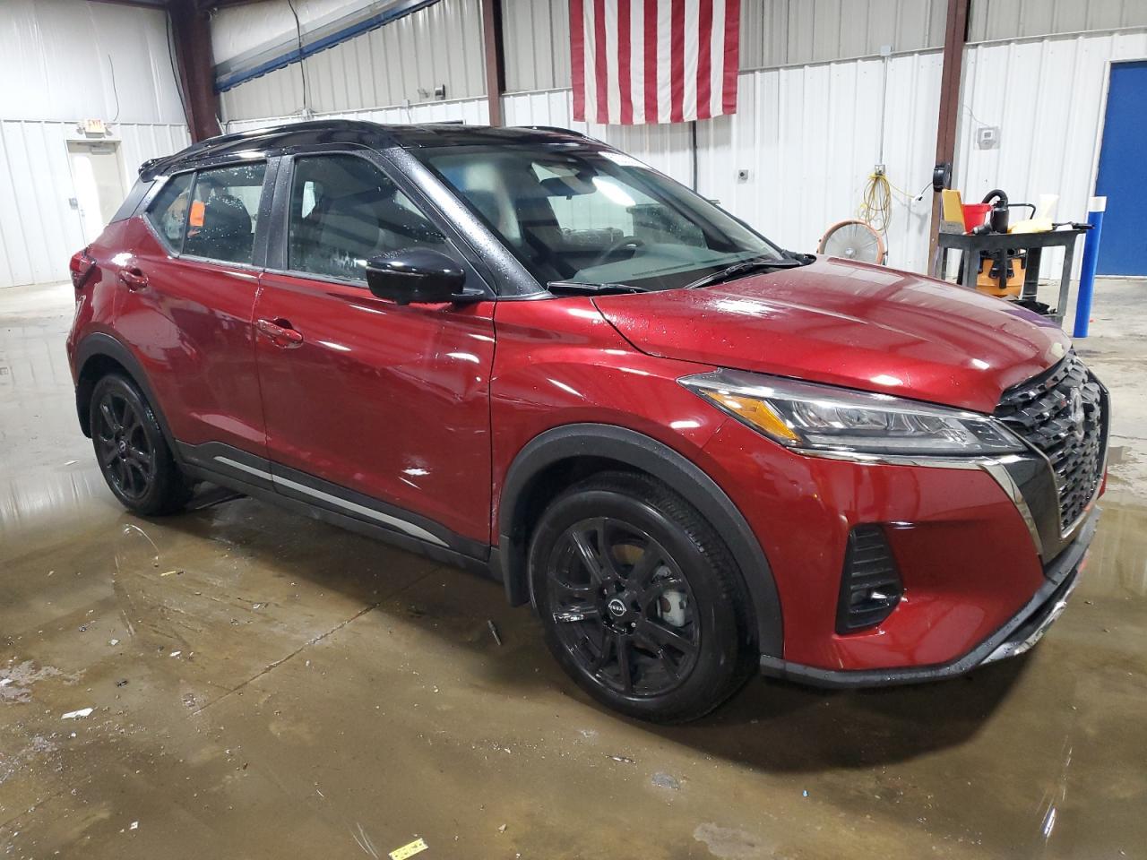 2024 NISSAN KICKS