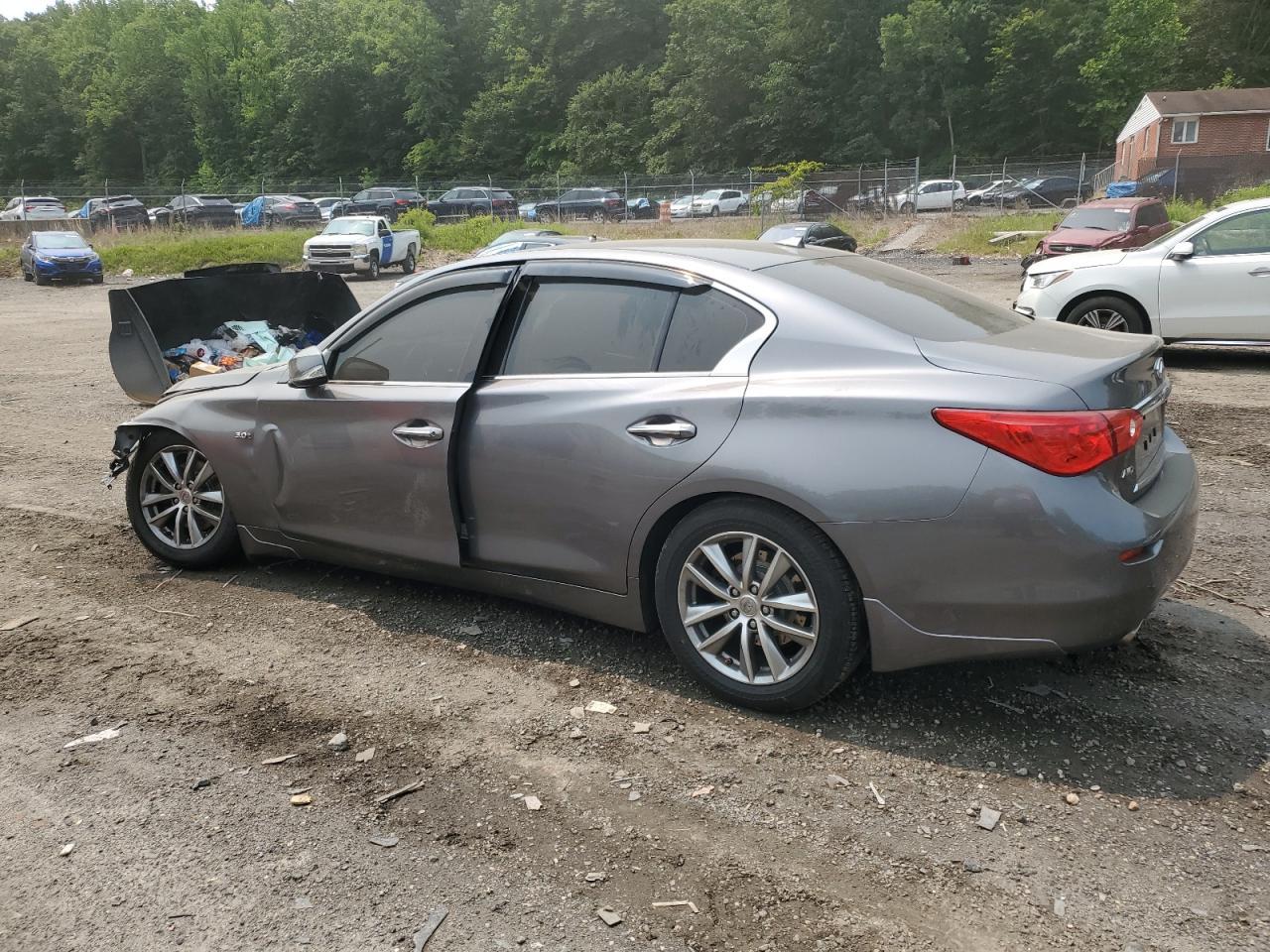 2016 INFINITI Q50
