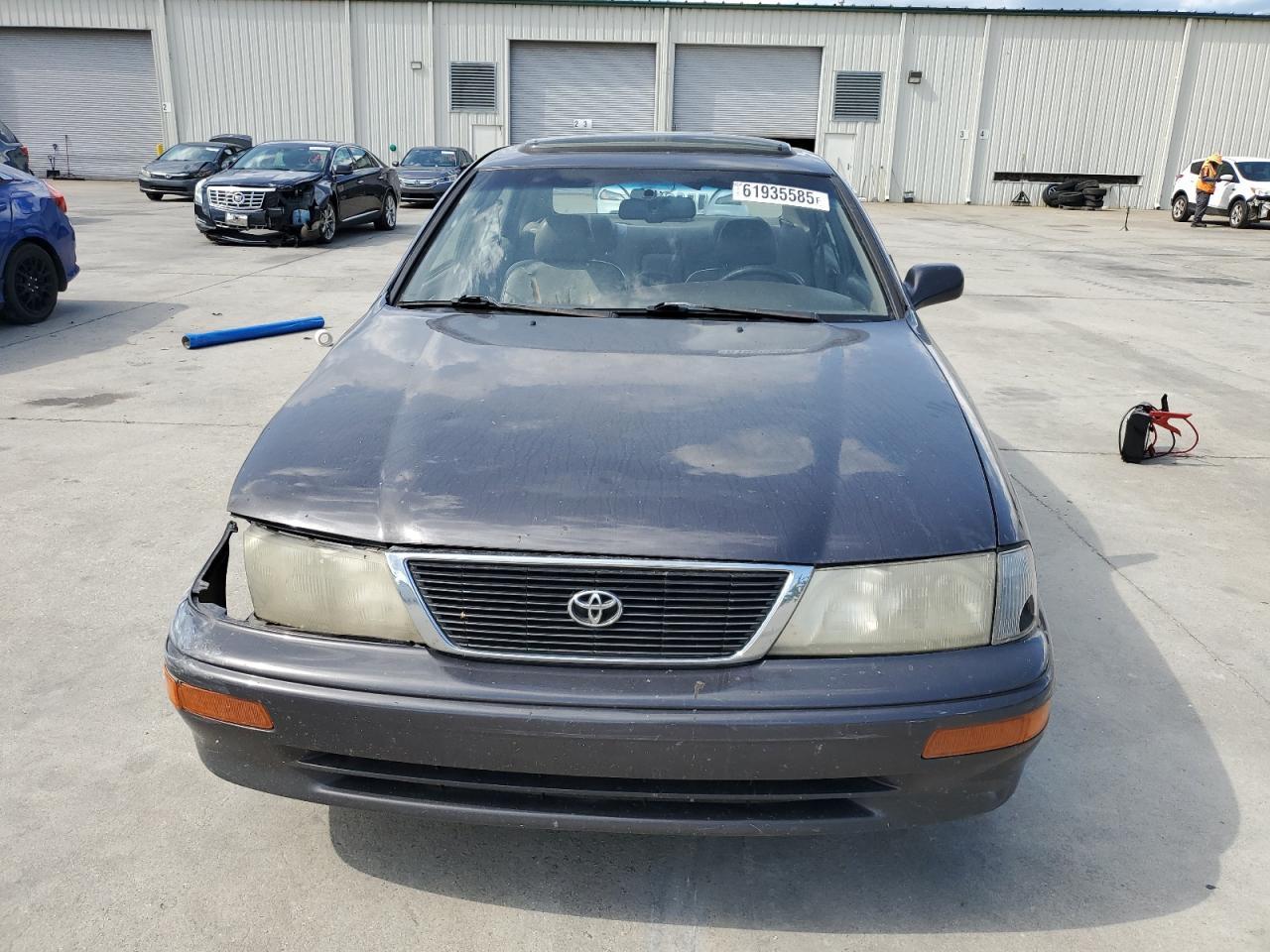 1996 TOYOTA Avalon