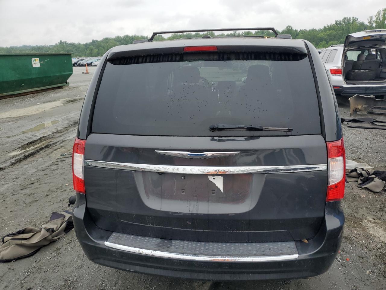 2012 CHRYSLER Town & Country