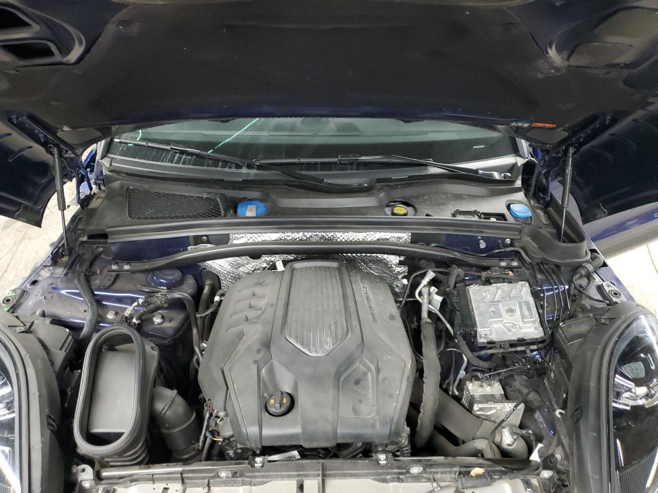 2024 PORSCHE Macan