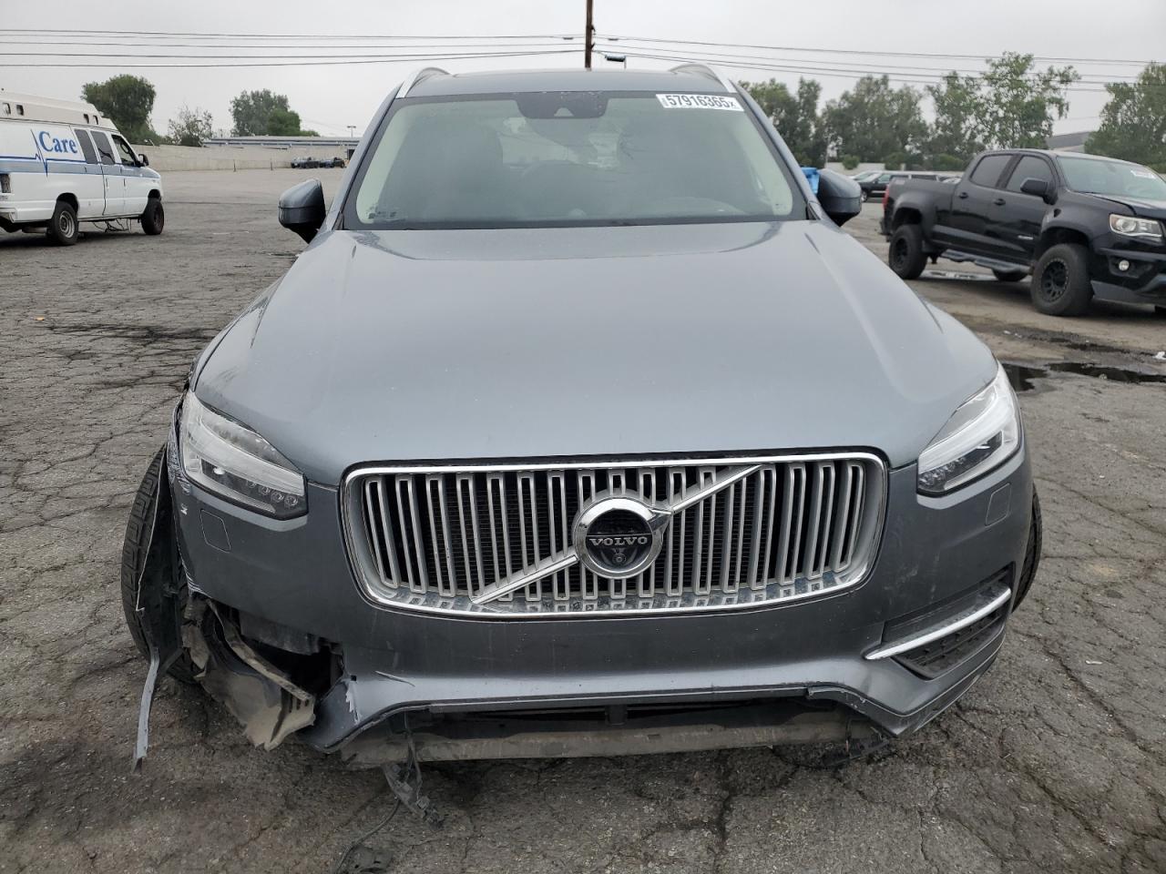2017 VOLVO XC90