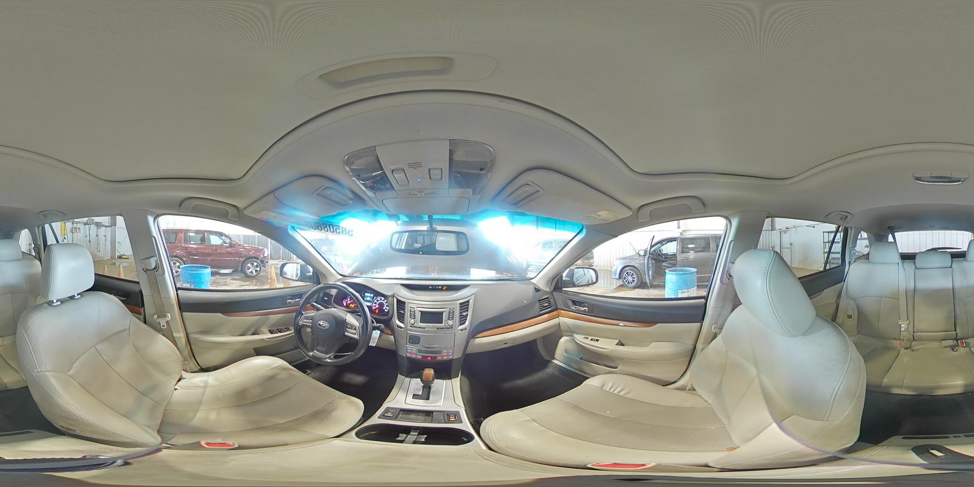 2013 SUBARU Outback