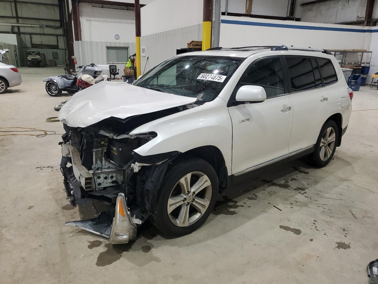 2013 TOYOTA HIGHLANDER