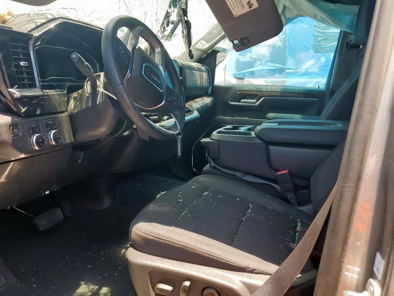 2025 GMC Sierra