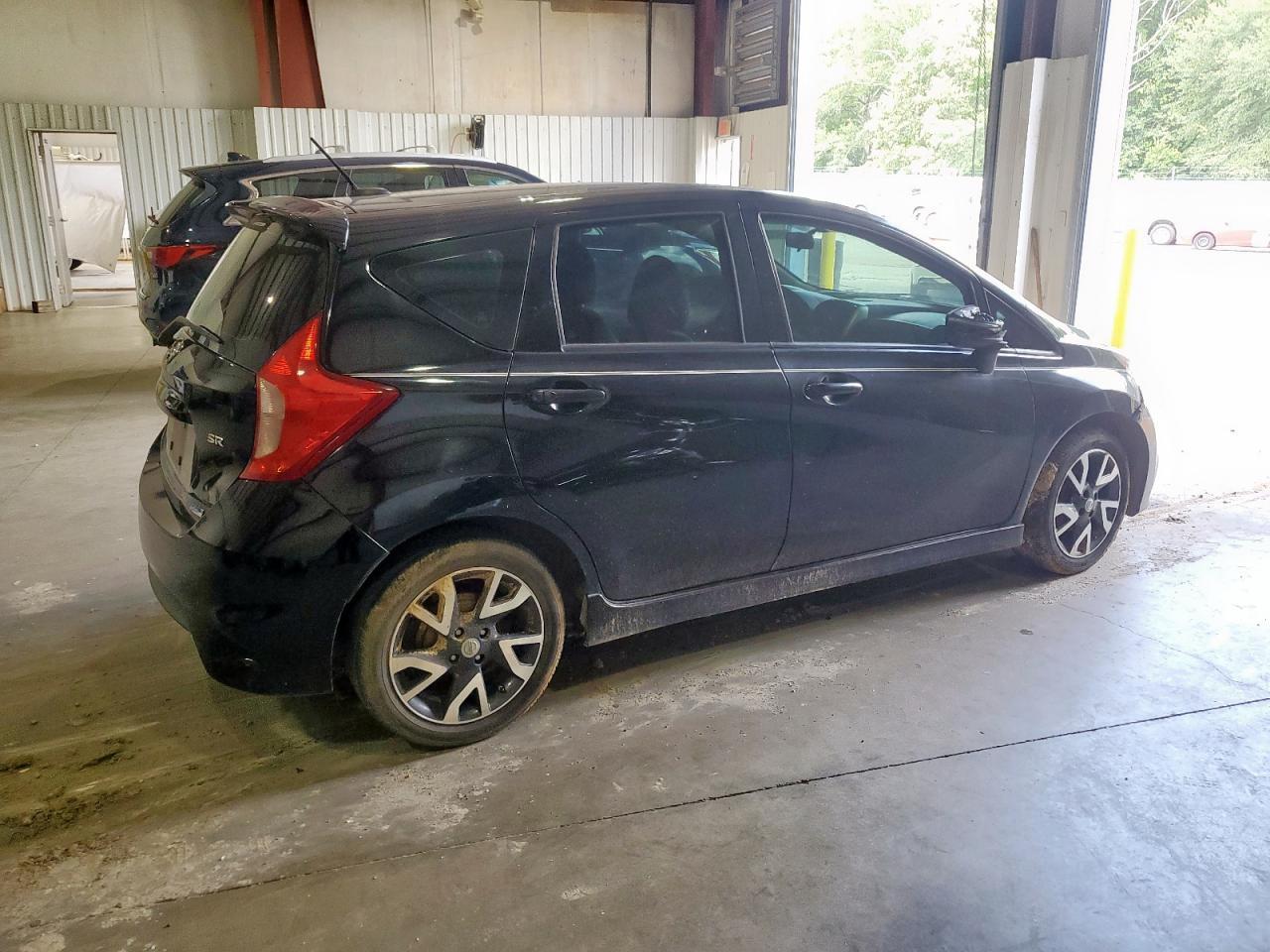2015 NISSAN VERSA