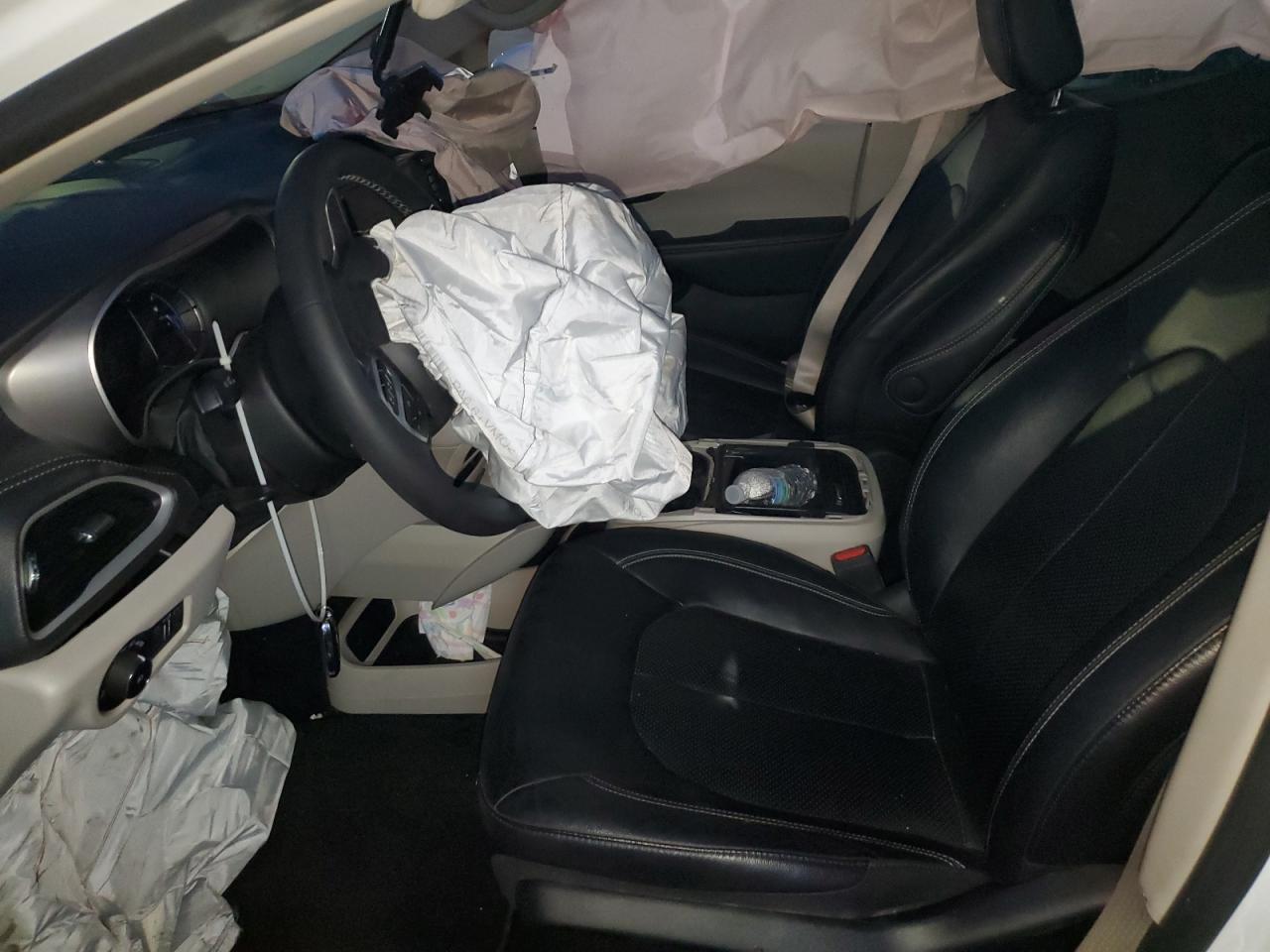 2022 CHRYSLER Pacifica