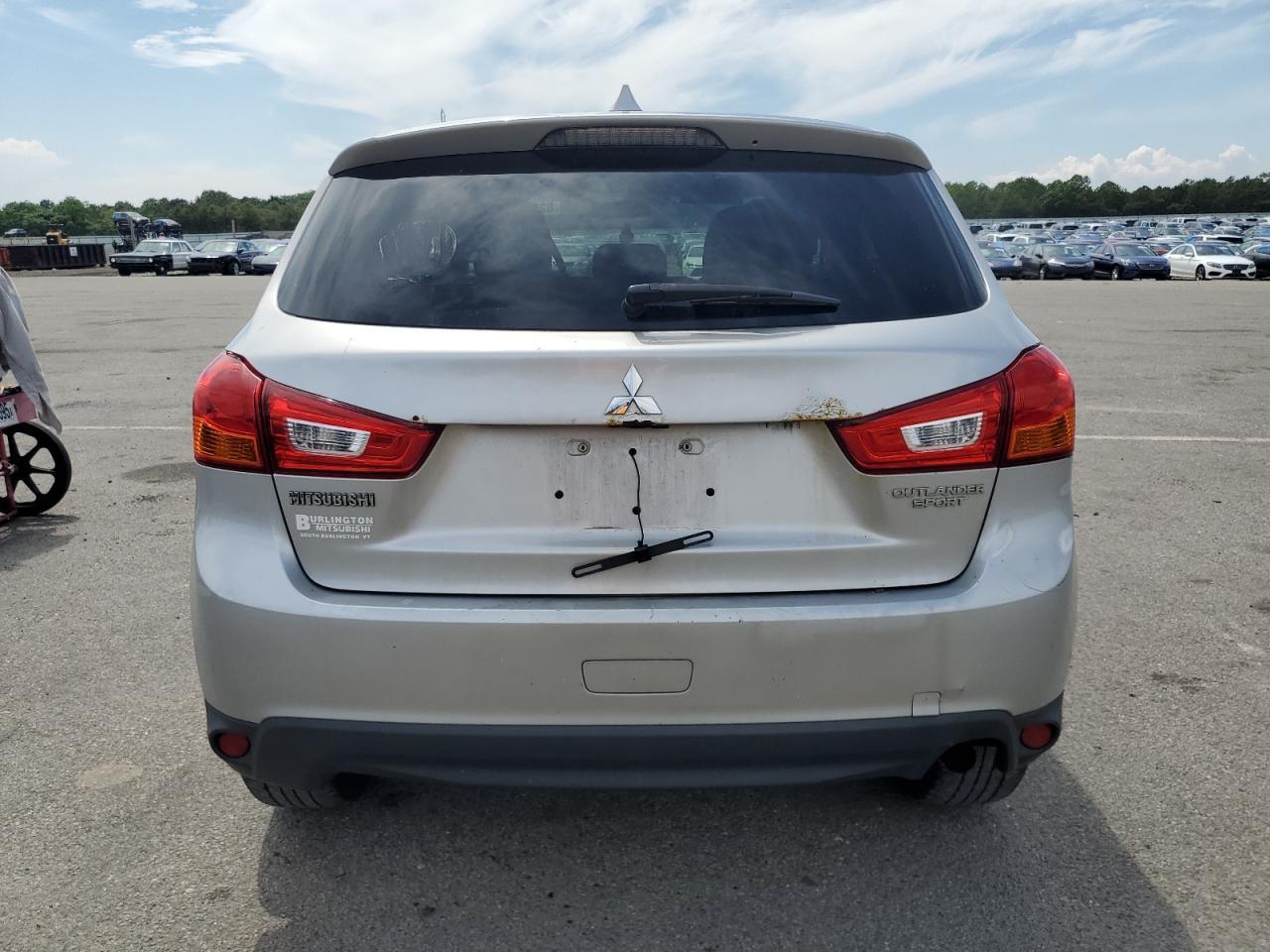 2014 MITSUBISHI outlander