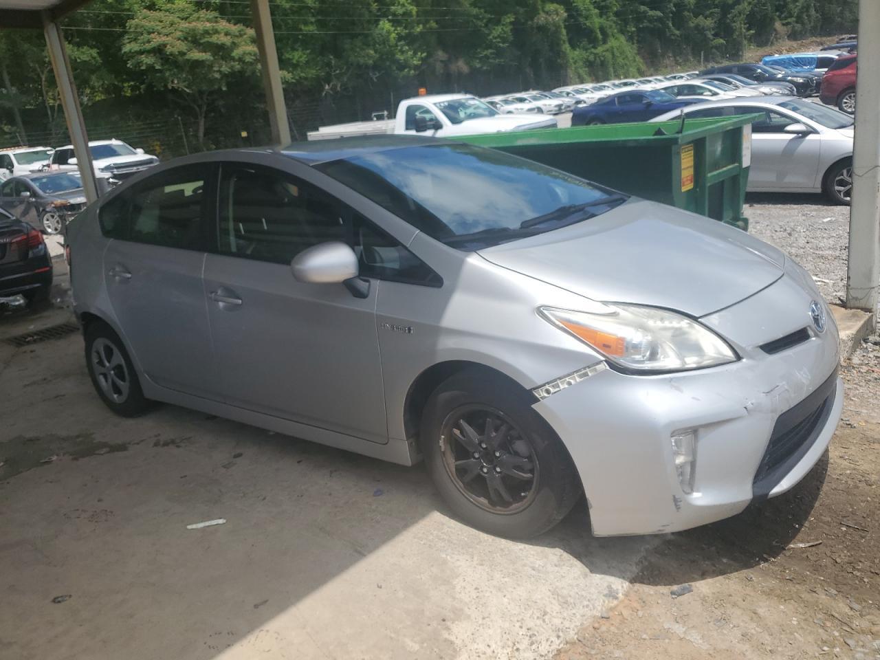 2015 TOYOTA PRIUS