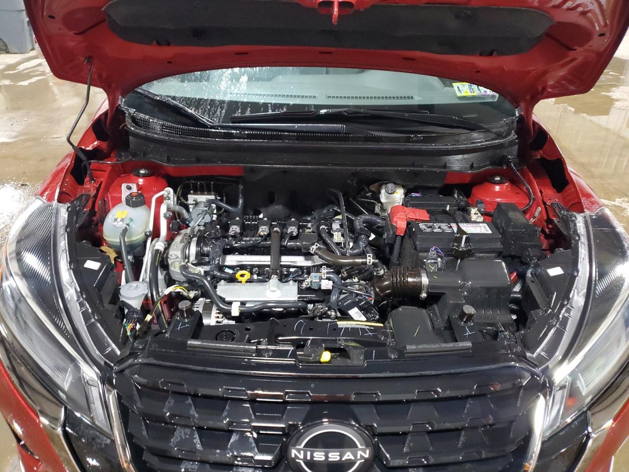 2024 NISSAN KICKS