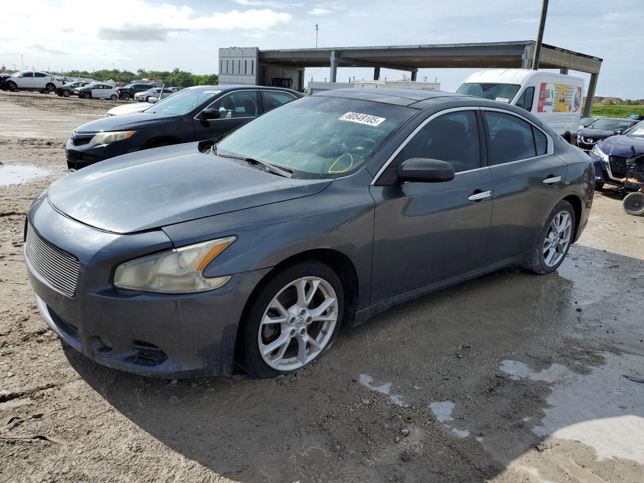 2012 NISSAN Maxima
