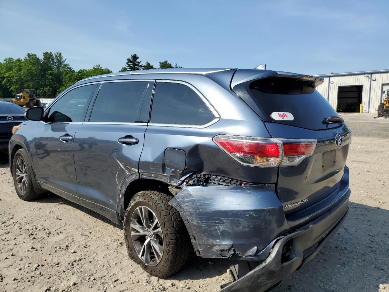 2016 TOYOTA HIGHLANDER