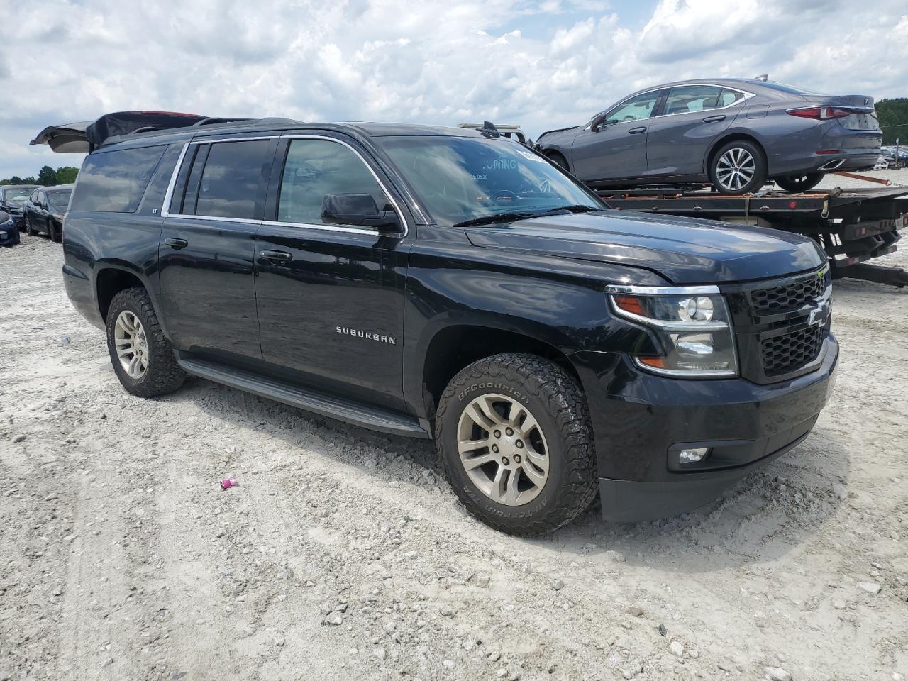 2016 CHEVROLET Suburban