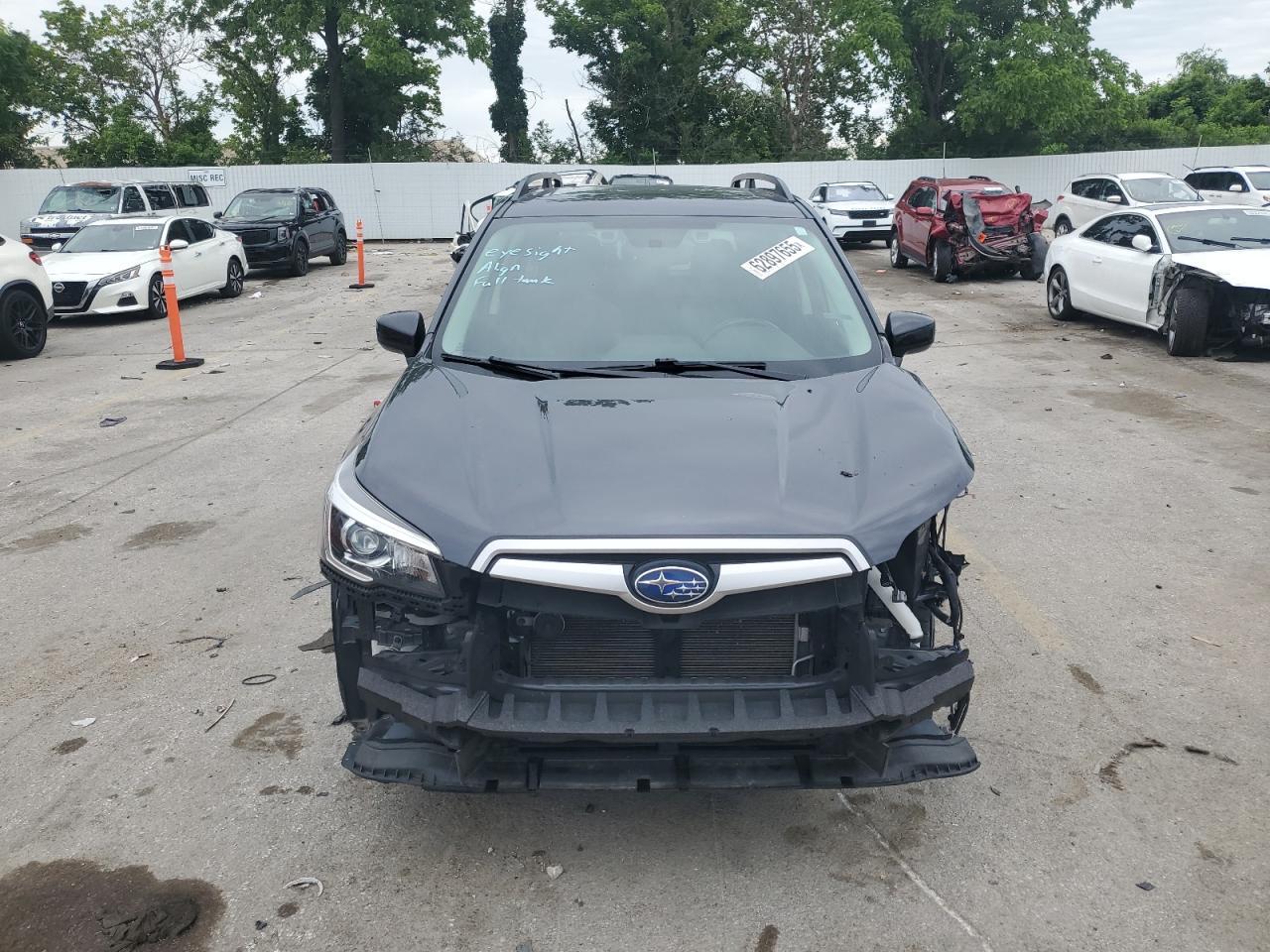 2019 SUBARU FORESTER