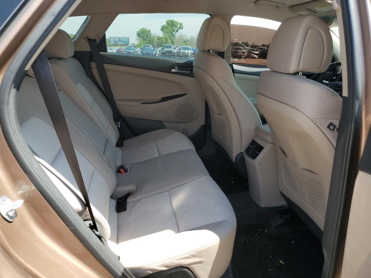 2017 HYUNDAI TUCSON