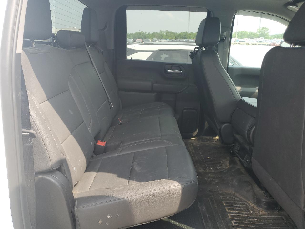 2024 CHEVROLET Silverado