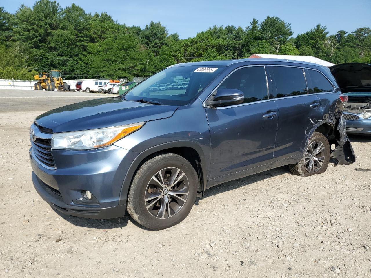 2016 TOYOTA HIGHLANDER