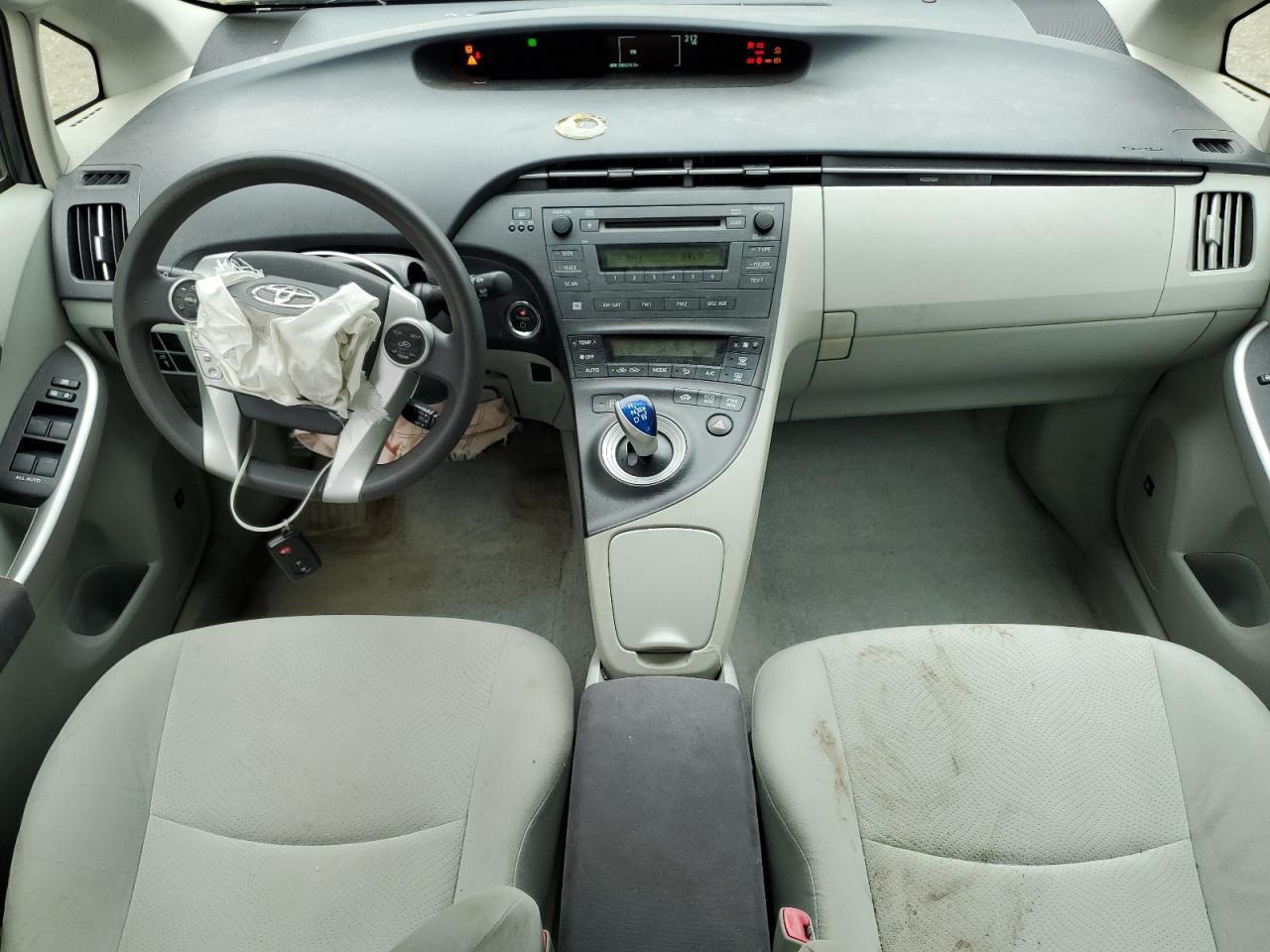2011 TOYOTA PRIUS