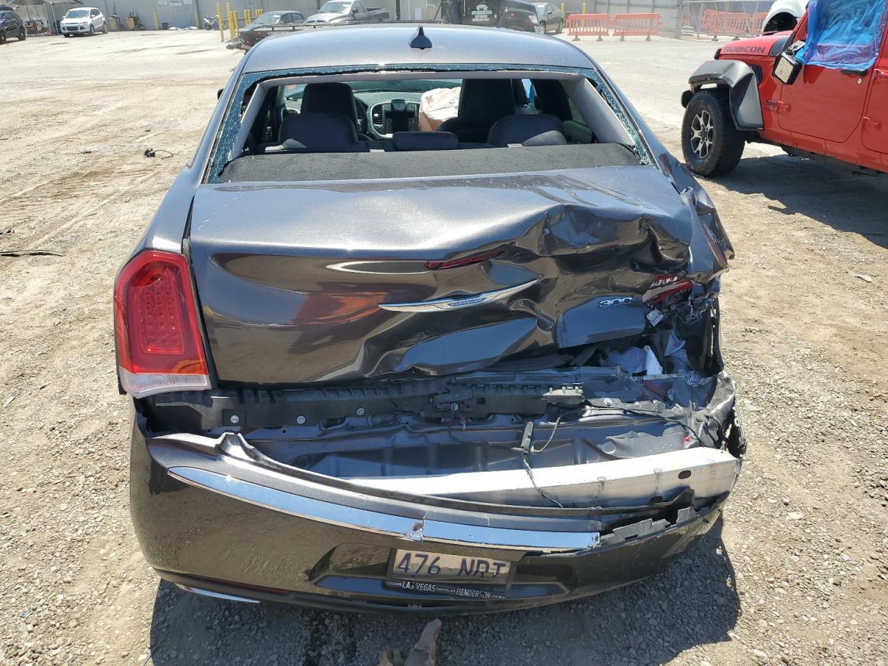 2019 CHRYSLER 300
