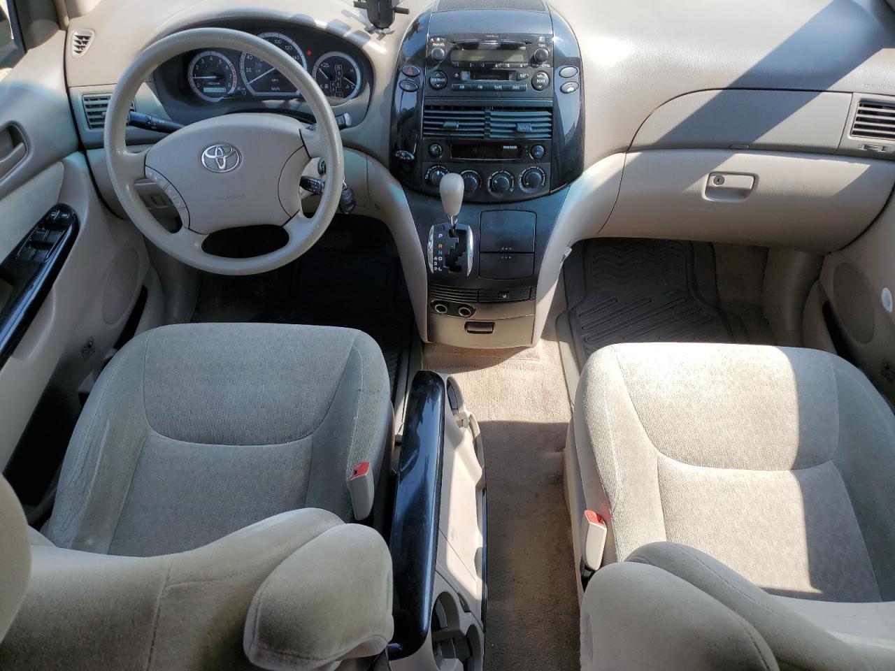 2005 TOYOTA SIENNA
