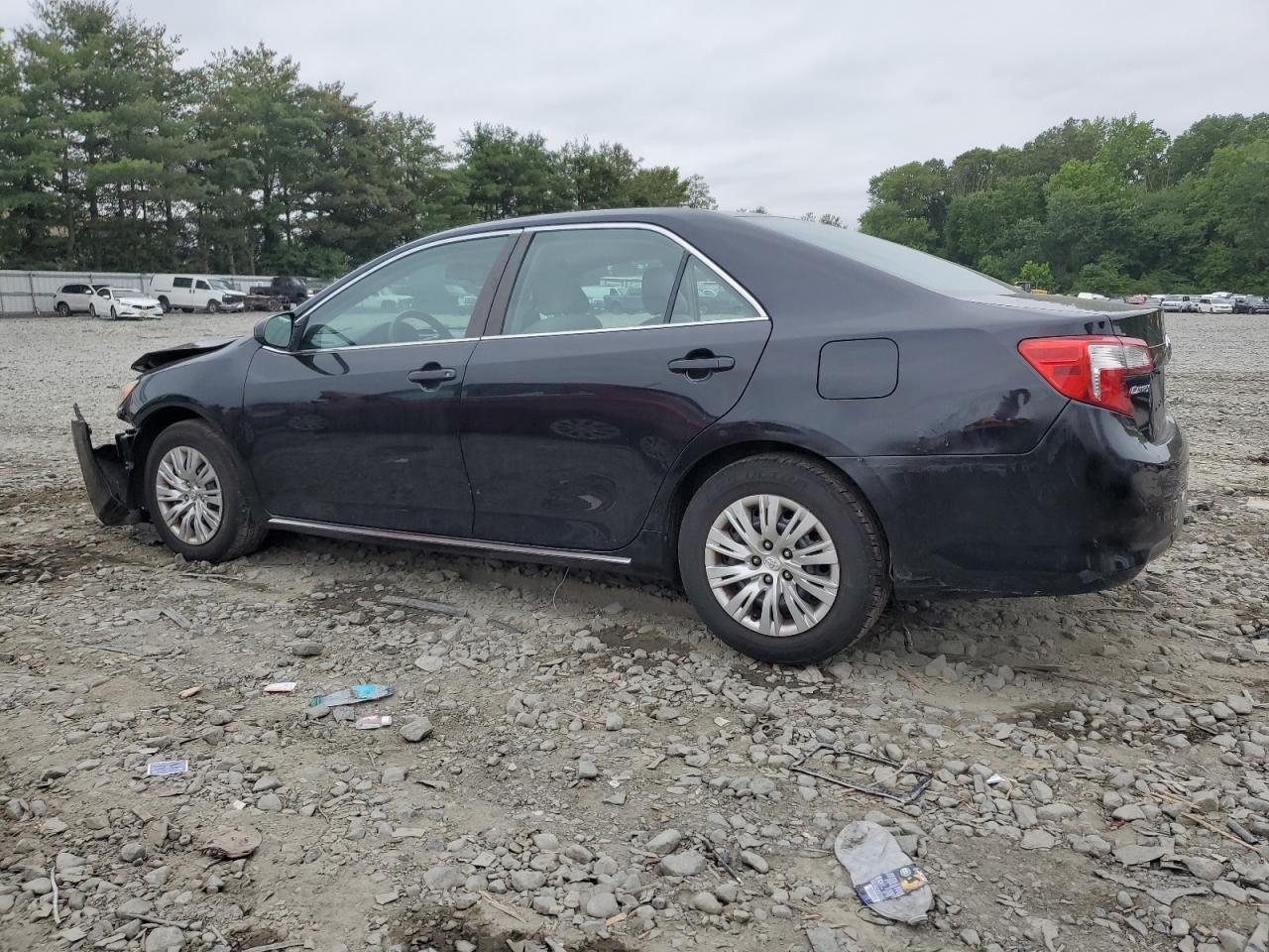 2014 TOYOTA CAMRY