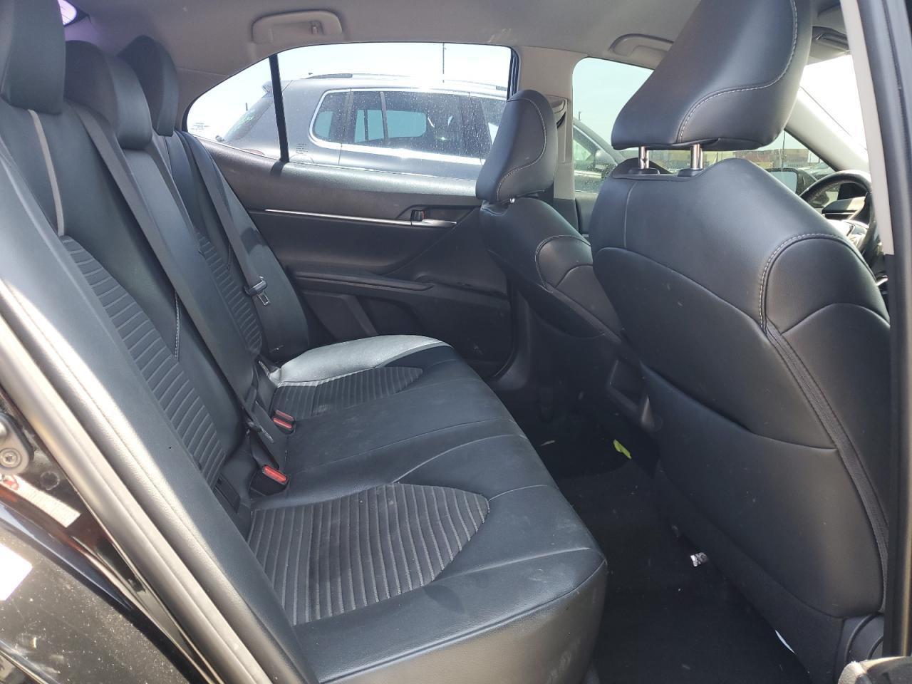 2019 TOYOTA CAMRY