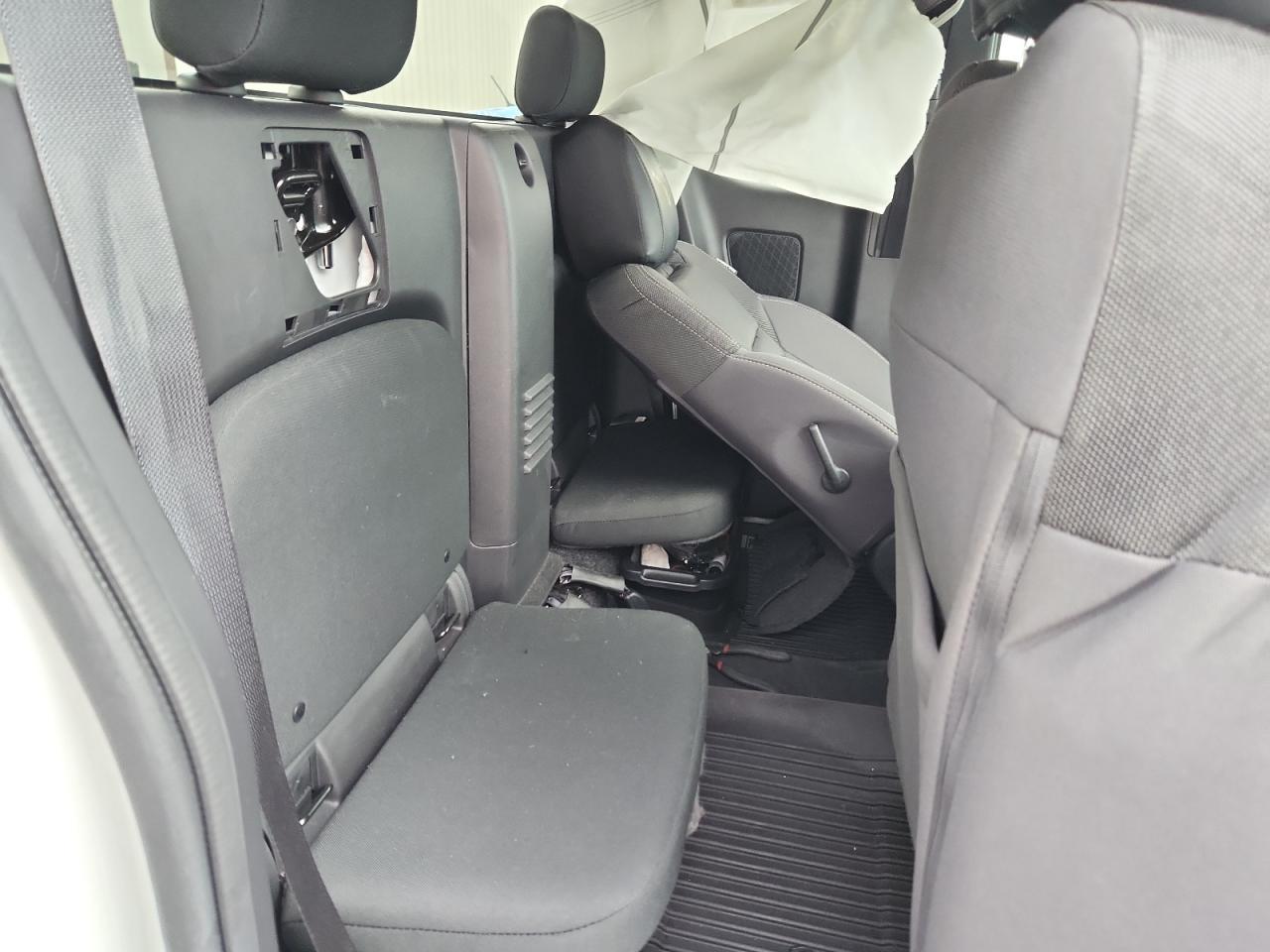 2024 NISSAN Frontier