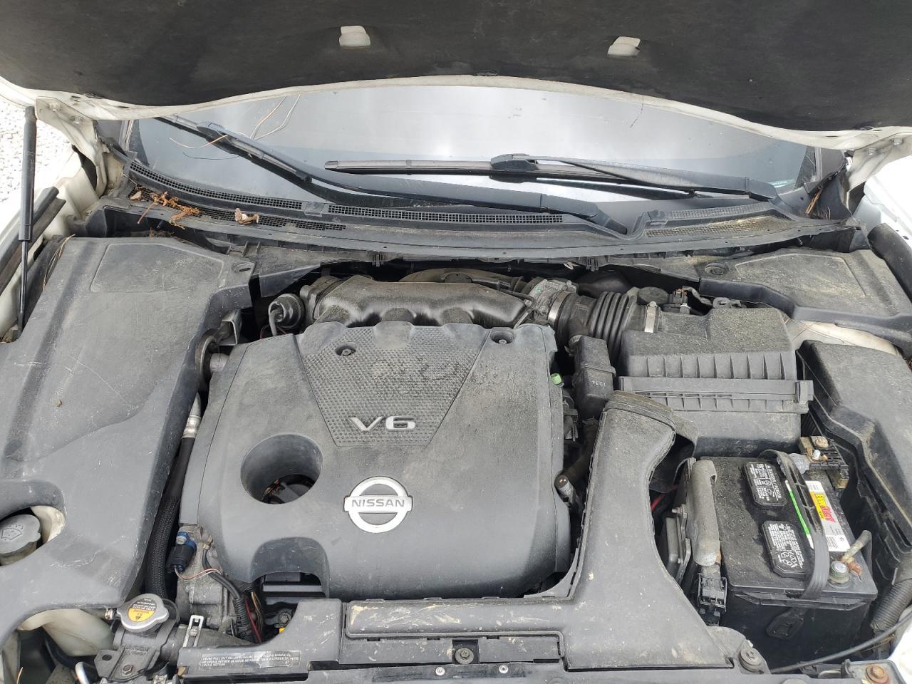 2011 NISSAN Maxima