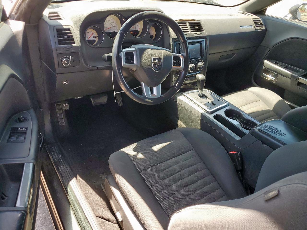 2013 DODGE Challenger