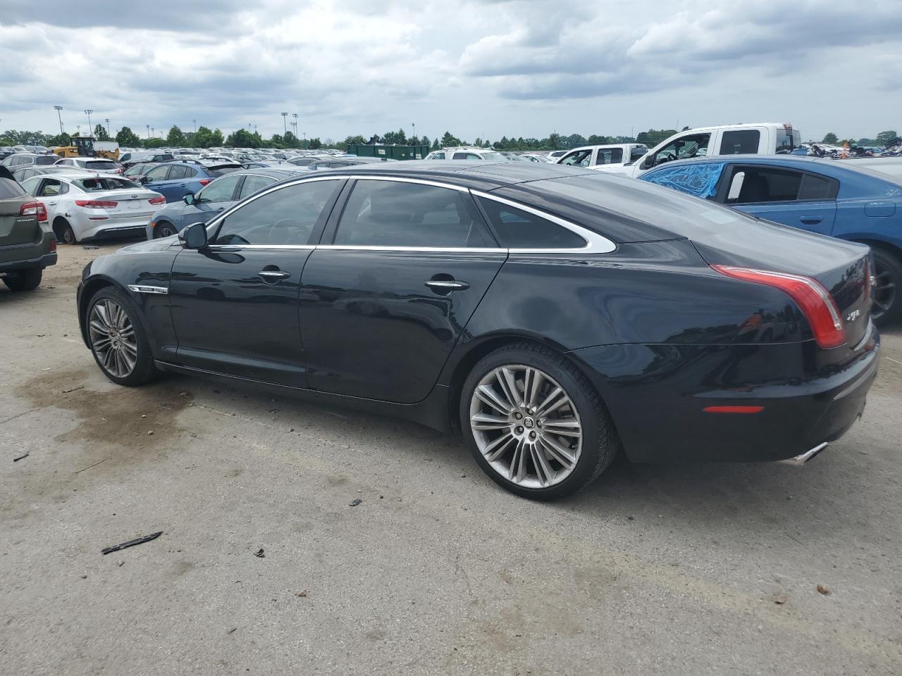 2011 JAGUAR Xj-Series