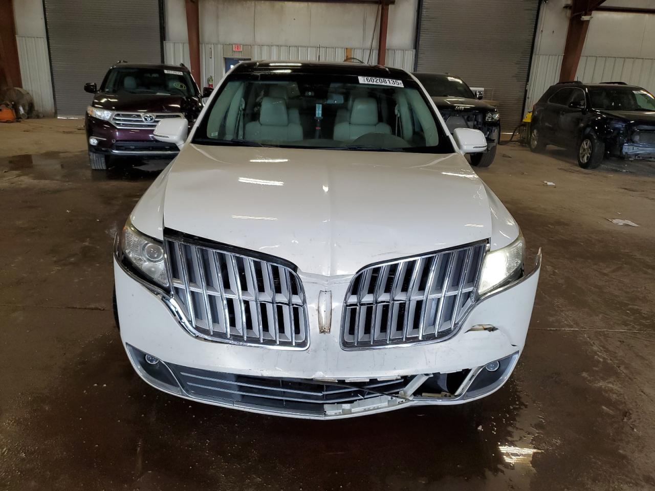 2012 LINCOLN MKT