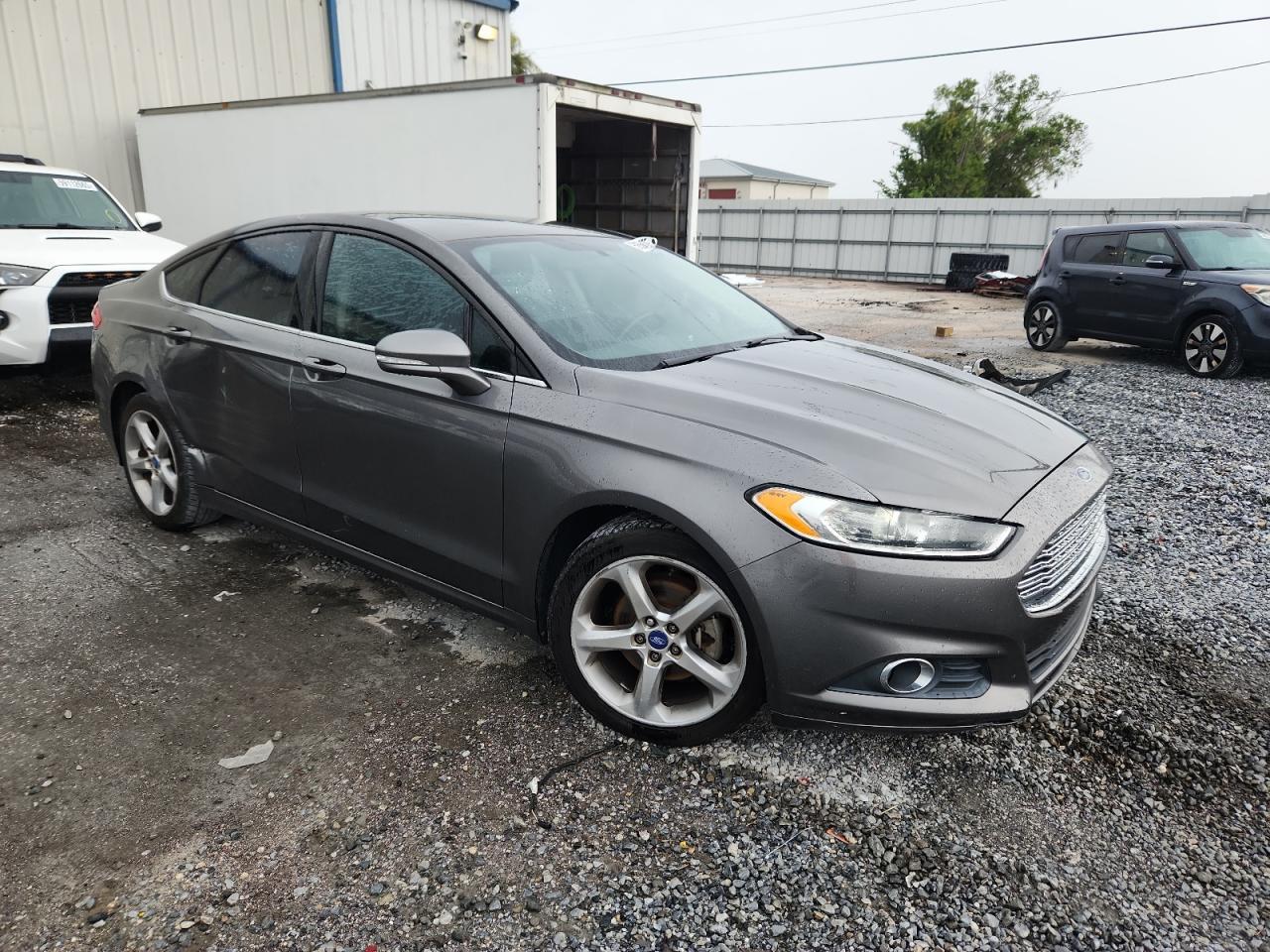 2013 FORD FUSION